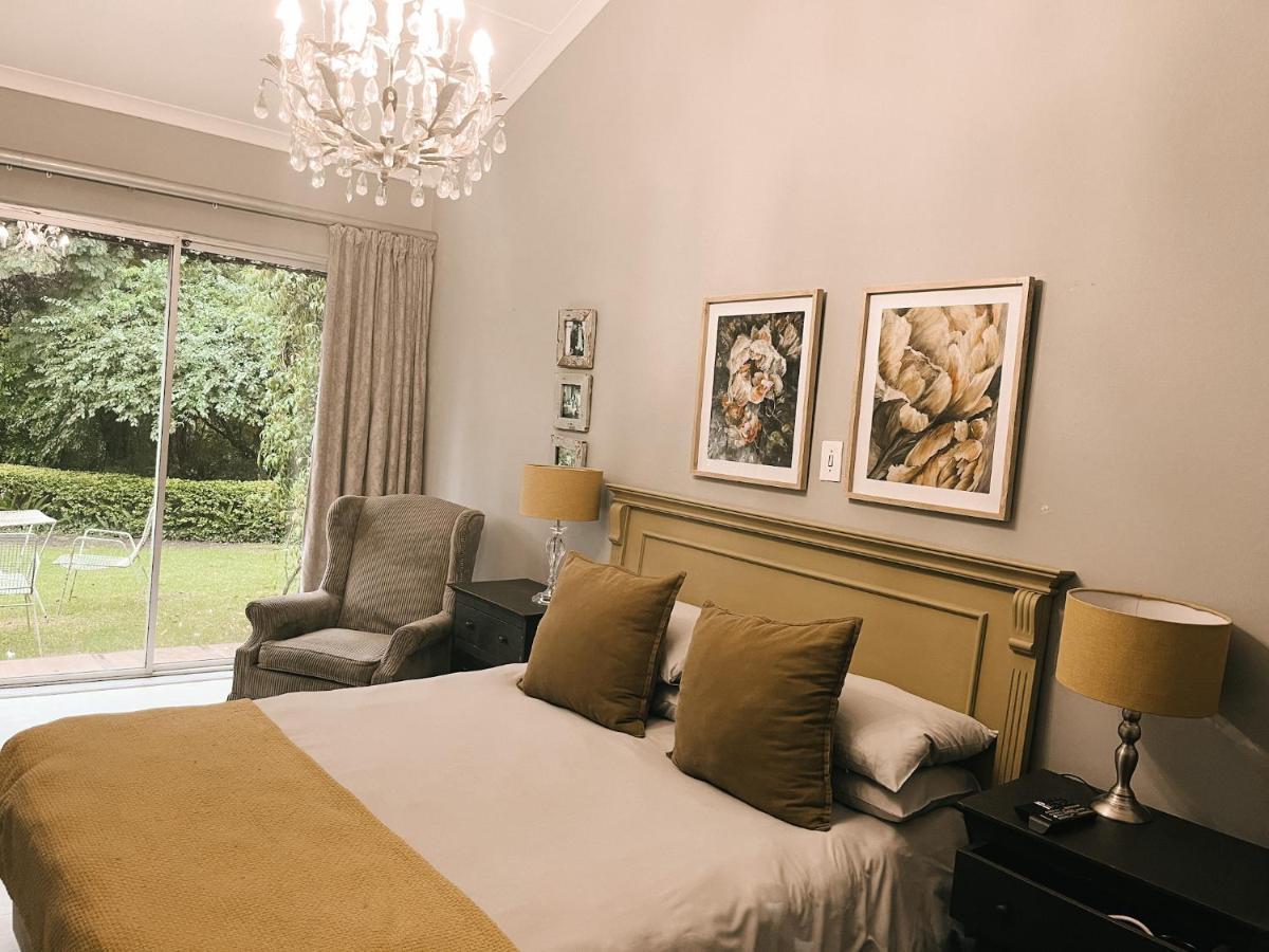 35 On Basil Hotel คาเลดอน ภายนอก รูปภาพ